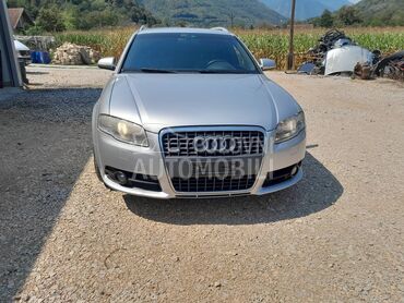 Audi A4 -  kompletan auto u delovima