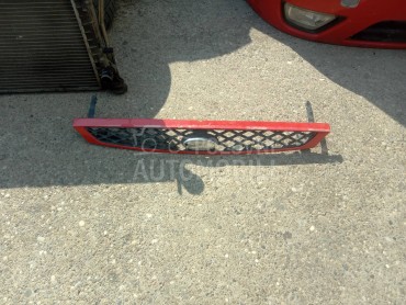 Prednja maska za Ford Focus od 1998. do 2004. god.