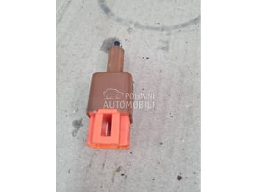 prekidac na pedali za Nissan Qashqai, Qashqai + 2 od 2007. do 2013. god.