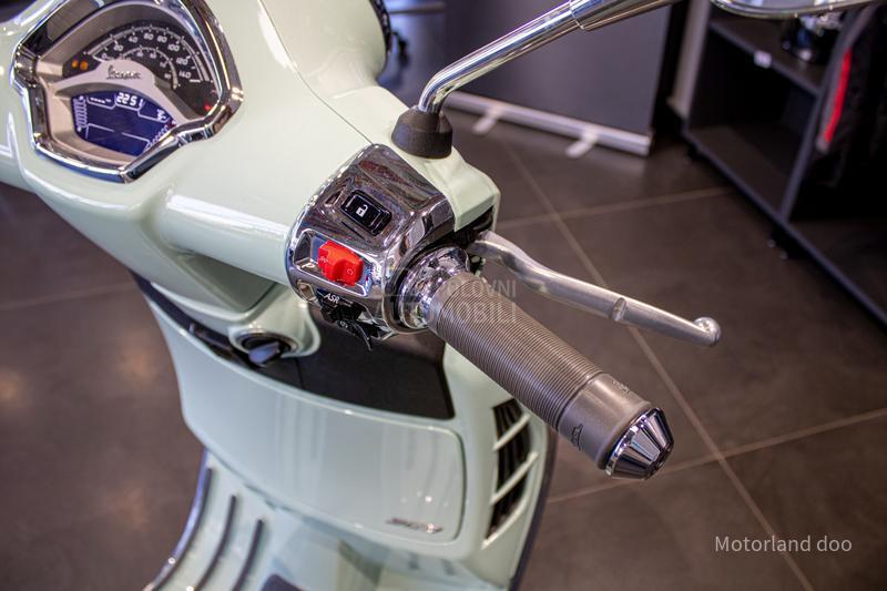 Vespa GTS 300 Super