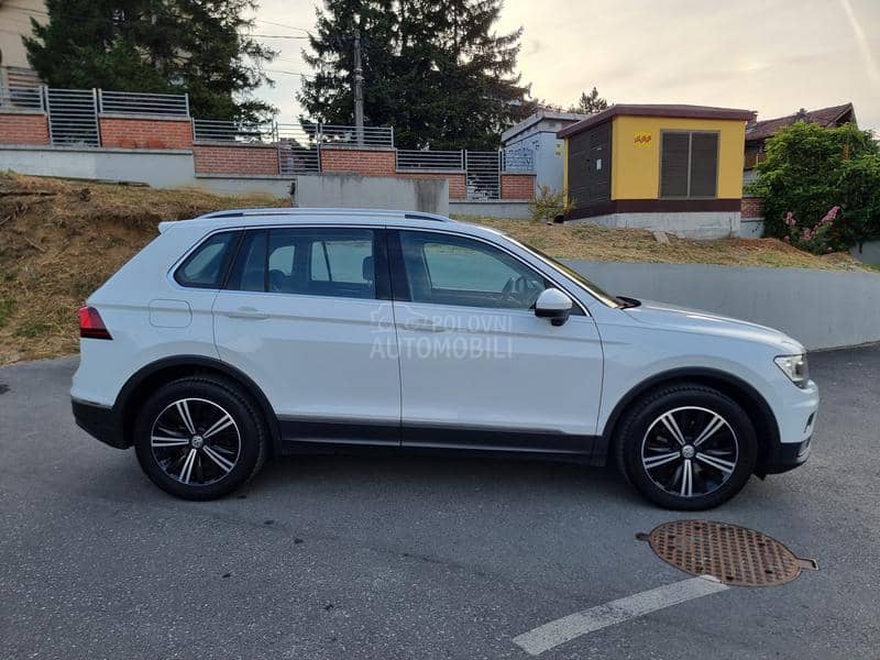 Volkswagen Tiguan 2.0TDI HIGHLINE LED