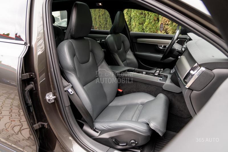 Volvo V90 Cross Country B5/AWD/RESTYLE