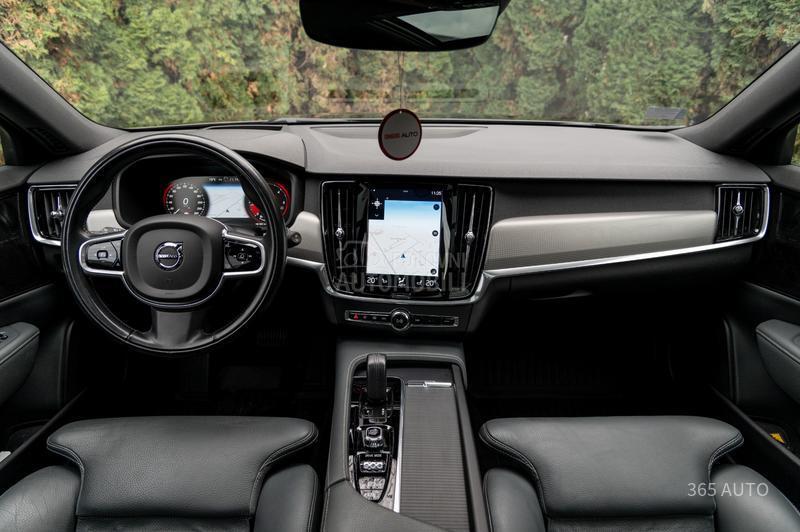 Volvo V90 Cross Country B5/AWD/RESTYLE