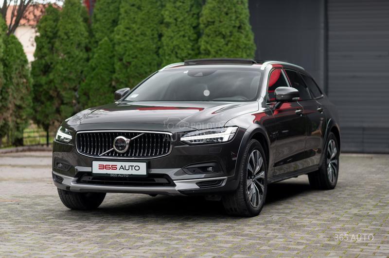 Volvo V90 Cross Country B5/AWD/RESTYLE