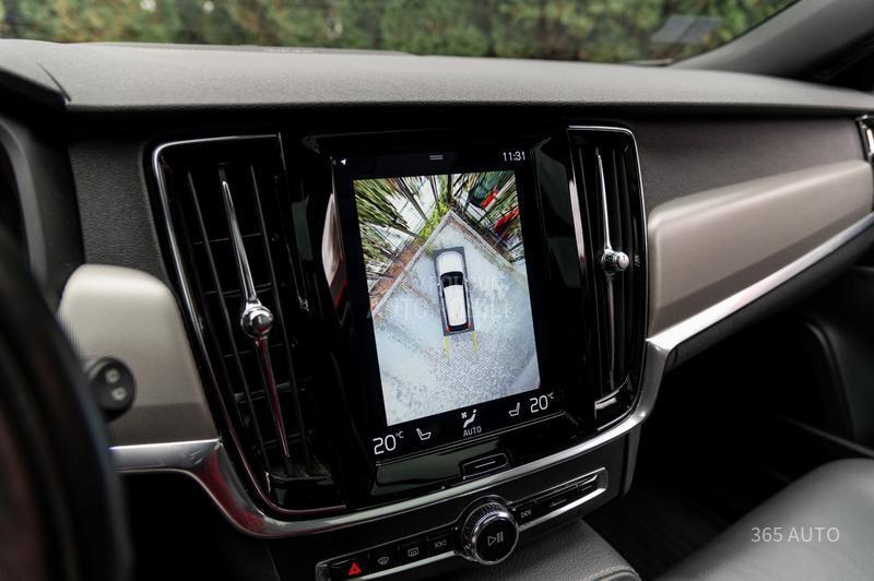 Volvo V90 Cross Country B5/AWD/RESTYLE