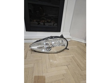 Levi halogeni far za Fiat Grande Punto od 2005. do 2010. god.