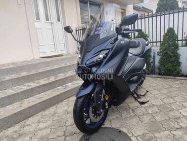 Yamaha T max 560