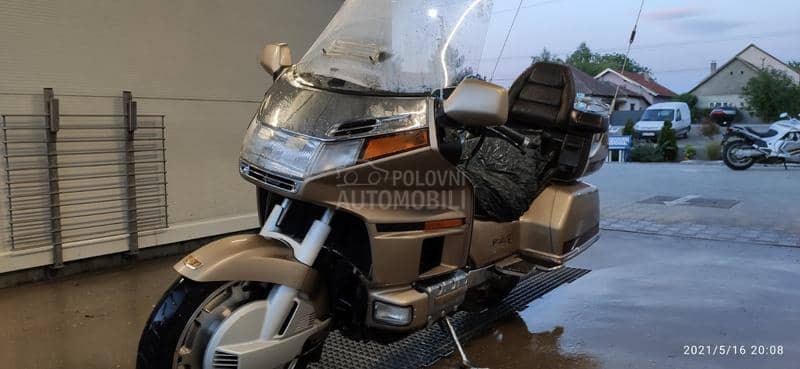 Honda goldwing