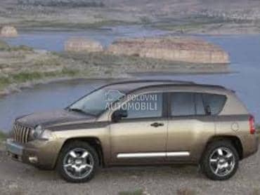 MASKA ISPOD PREDNJIH BRISACA za Jeep Compass od 2007. do 2011. god.