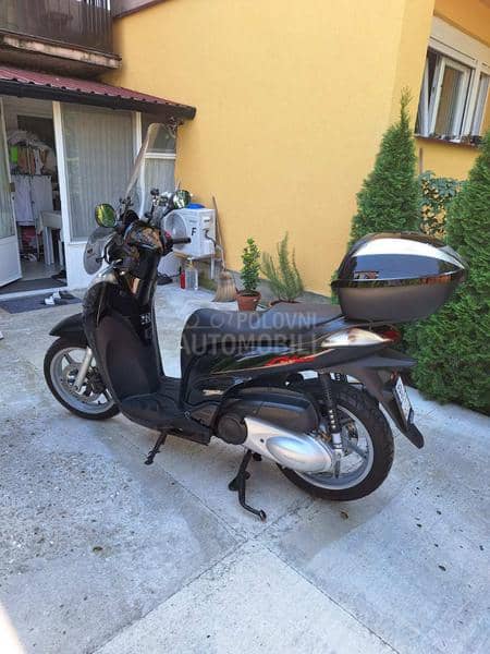 Honda SH 300