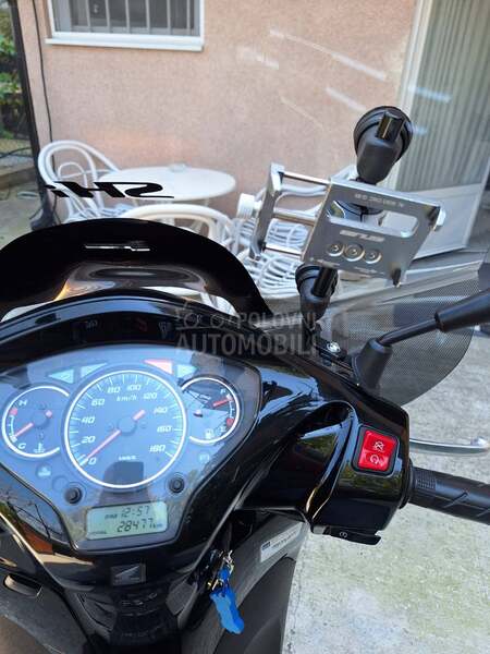 Honda SH 300