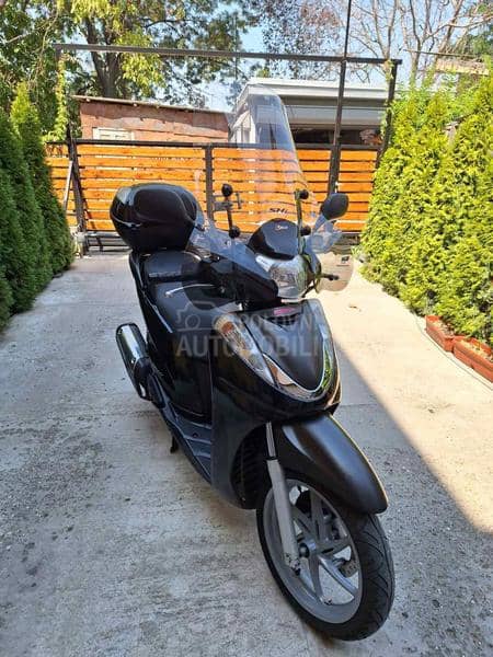 Honda SH 300