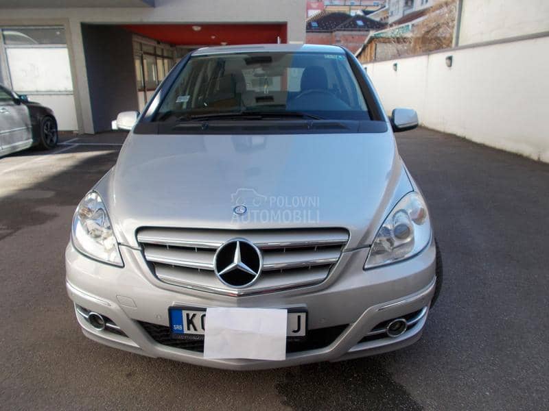 Mercedes Benz B 180 