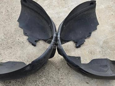 Podkrilo Koruba za Citroen C4