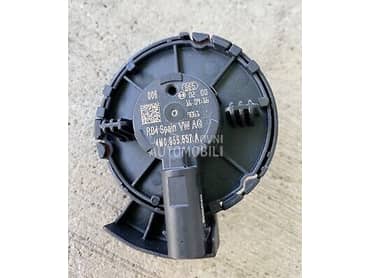 Crash senzor 4M0 955 557 A za Audi A4, A6, Q5 ...