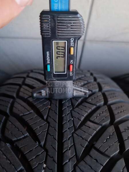 Goodyear 205/60 R16 Zimska