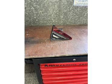 Stop svetlo za Škoda Superb