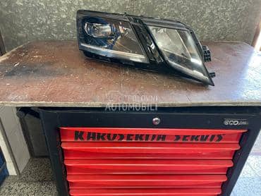 Desni far za Škoda Octavia