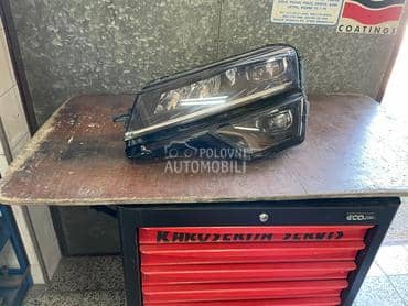 Levi far za Škoda Karoq