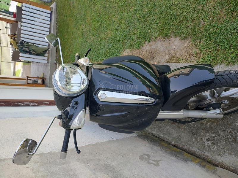 Piaggio beverly 500