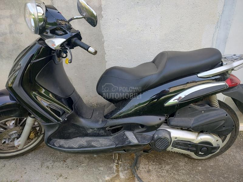 Piaggio beverly 500