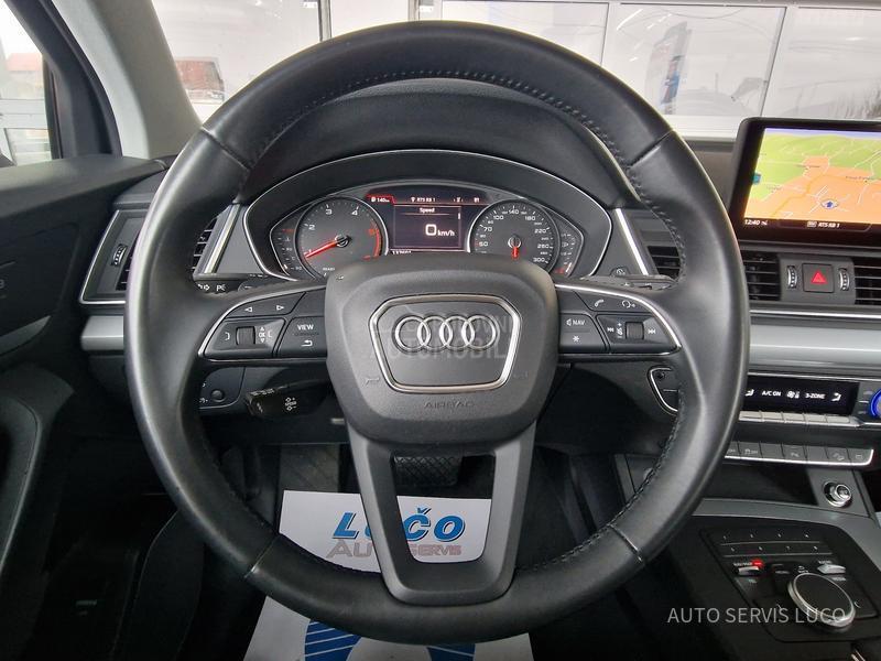 Audi Q5 2.0TDI/Buisnes/MY21