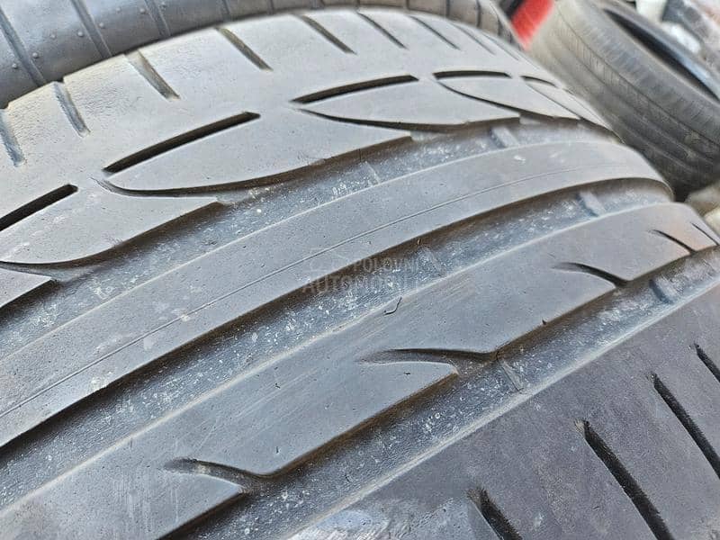 Bridgestone 245/35 R18 Letnja