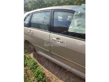 vrata za Suzuki Liana