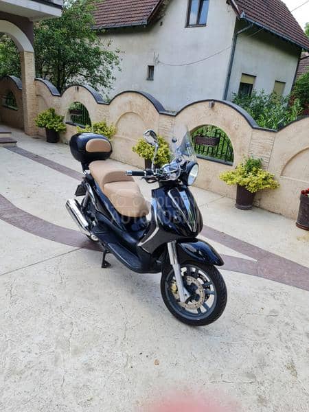 Piaggio Beverly Cruiser 500