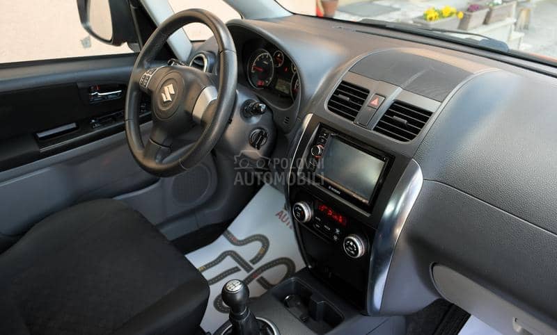 Suzuki SX4 1.6/4x4/NAV/T0P/CH