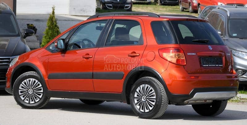 Suzuki SX4 1.6/4x4/NAV/T0P/CH