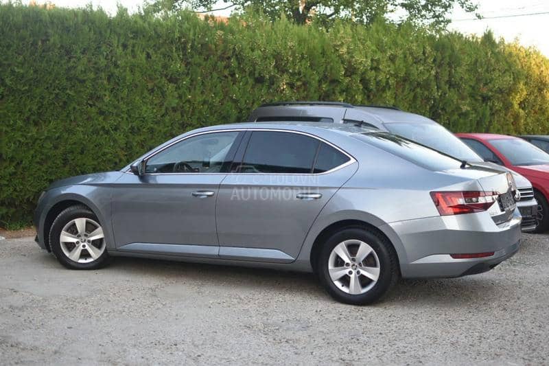 Škoda Superb 1.6TDI/DSG/NOV