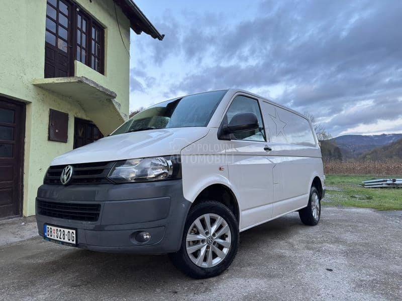 Volkswagen Transporter T5 2.0 TDI
