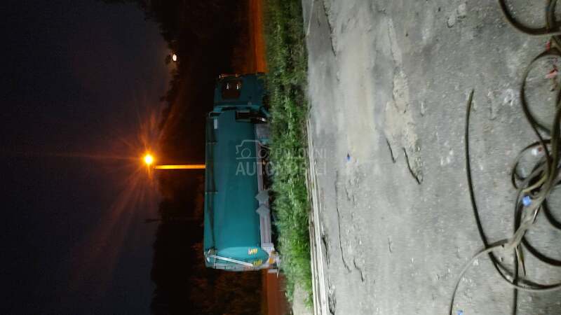 Mercedes Benz 1828 za vodu