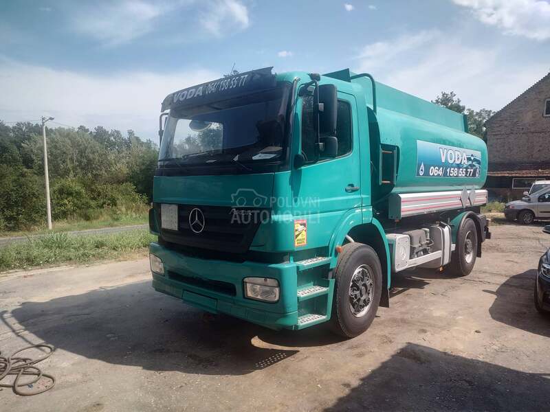 Mercedes Benz 1828 za vodu