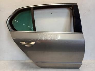 Vrata zadnja desna za Škoda Superb od 2008. do 2015. god.