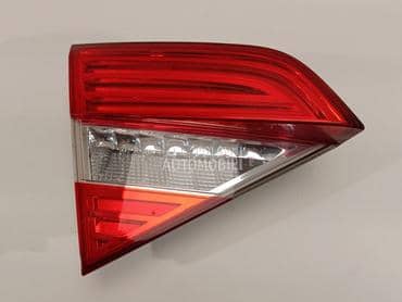 Stop svetlo gepeka levo za Škoda Superb od 2012. do 2015. god.