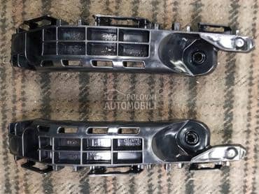 nosac branika levi desni za Toyota Yaris od 2019. do 2023. god.