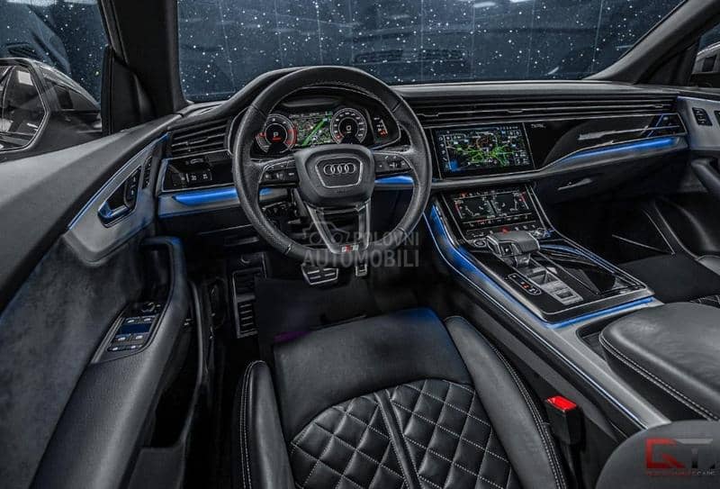 Audi Q8 pano/360/laser/rs