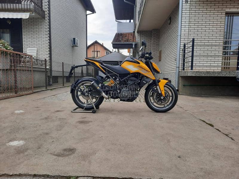 KTM duke 125