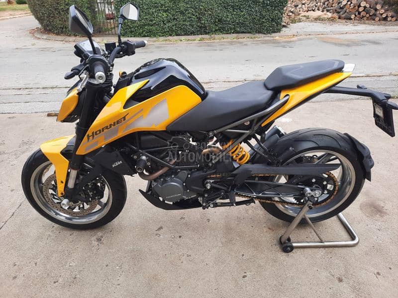 KTM duke 125