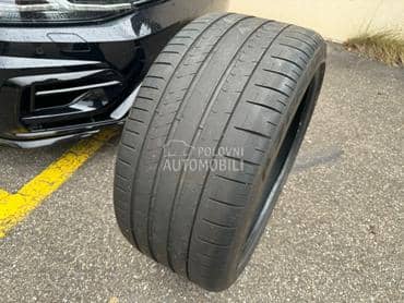 Pirelli 285/35 R20 Letnja