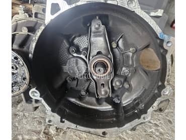 Menjač 5 brzina za Volkswagen Golf 5