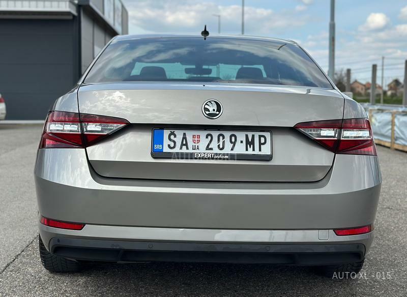 Škoda Superb 1.6TDI / DSG / F.ULL