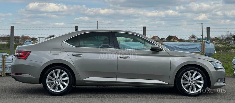 Škoda Superb 1.6TDI / DSG / F.ULL