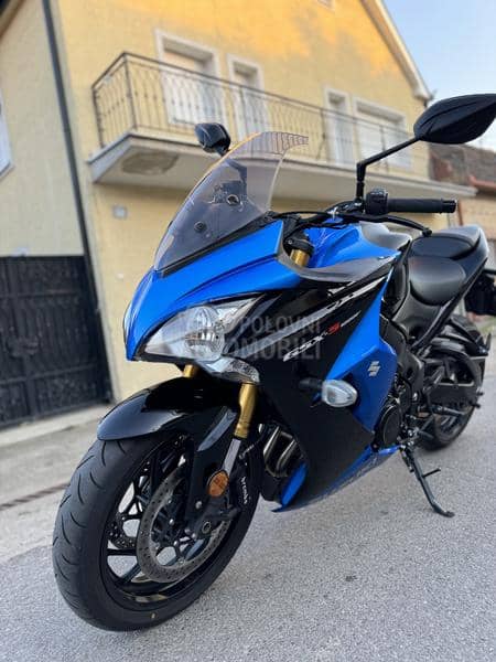 Suzuki gsxs1000f