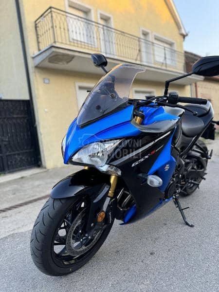 Suzuki gsxs1000f