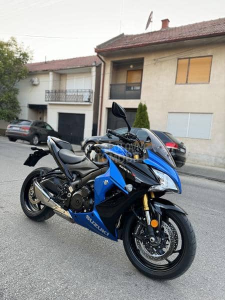 Suzuki gsxs1000f