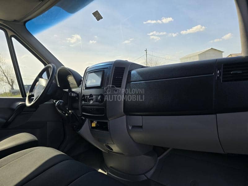 Volkswagen Crafter TERETNI 6 SEDISTA