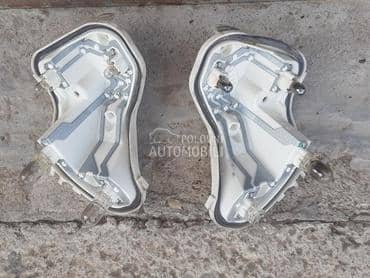 Kucista zadnje lampe hecbek za Opel Astra J od 2009. do 2016. god.